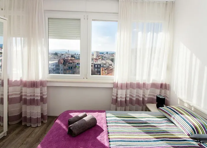 דירה Deluxe Miro *