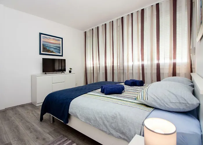 Deluxe Miro ספליט